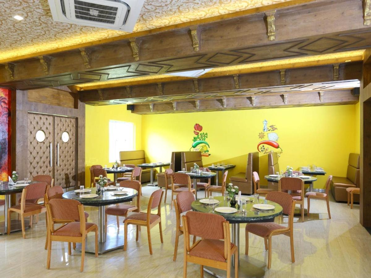 Cinemascope An Apart Hotel Chennai Exterior photo