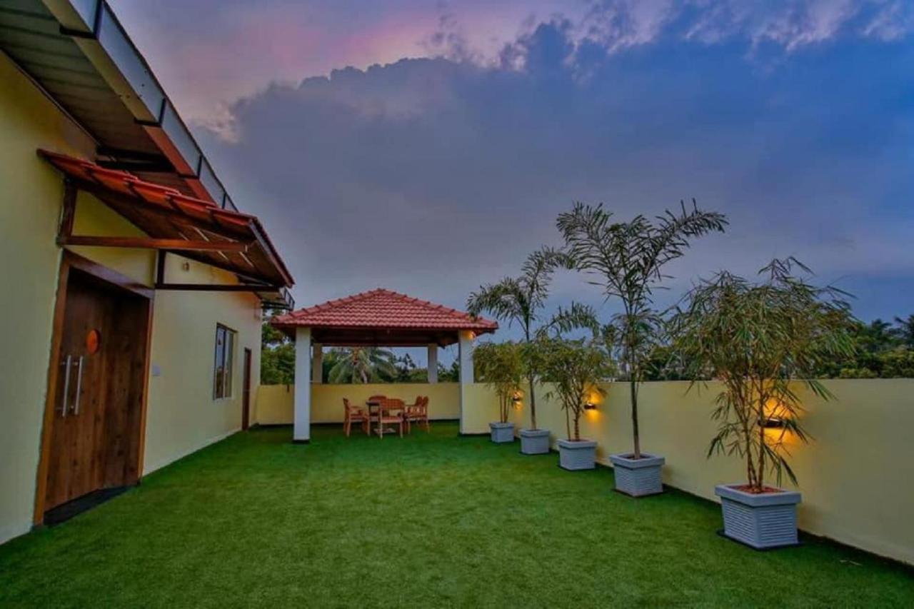 Cinemascope An Apart Hotel Chennai Exterior photo